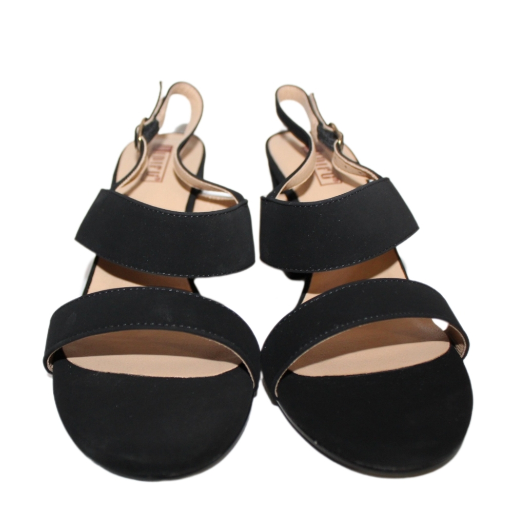 Elegant Black Block Heel Sandals - Picture 6 of 16